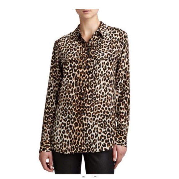 Maggy London Tops - 💯 % silk leopard Maggy londen button down top